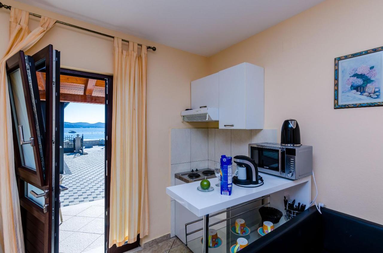 Apartments Kanjuo By The Sea Mlini Esterno foto
